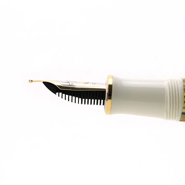 ペリカン スーべレーン M400 ホワイトトータス ペン先雛2羽 字幅EF Amazon | Pelikan ペリカン 万年筆 B 太字 スーベレーン ホワイト