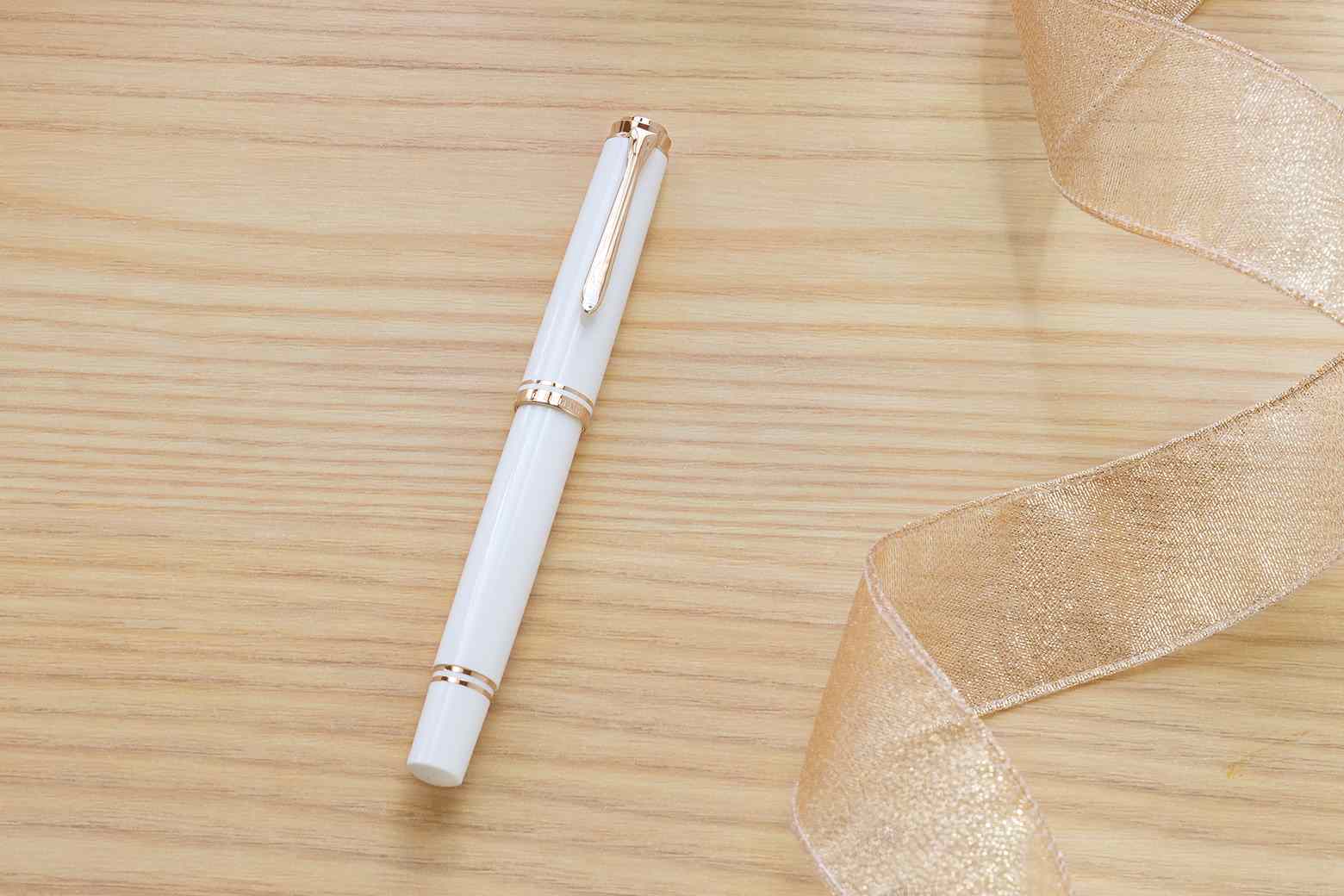 ペリカン【限定】スーベレーンM600　ホワイトローズゴールド　万年筆