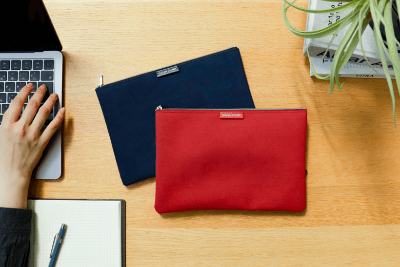 伊東屋　カラーチャート　ポーチ