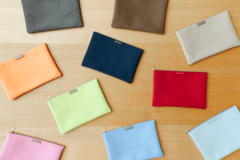 伊東屋　カラーチャート　ポーチ