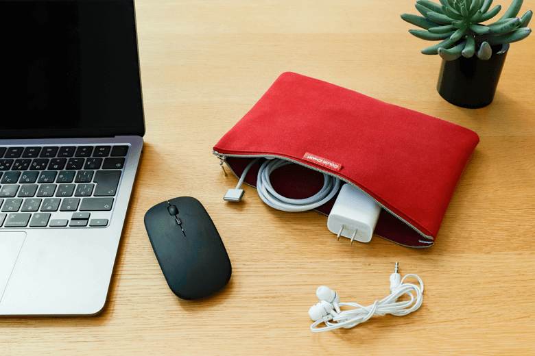 伊東屋　カラーチャート　ポーチ