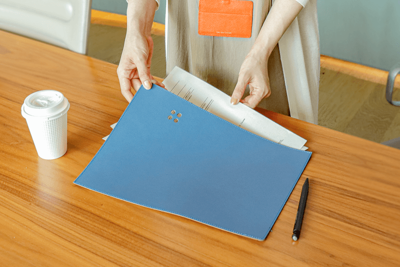 伊東屋　カラーチャート　A4フォルダ