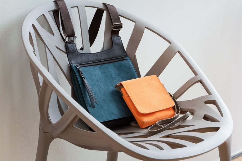 伊東屋　カラーチャート　トラベラーズポケット