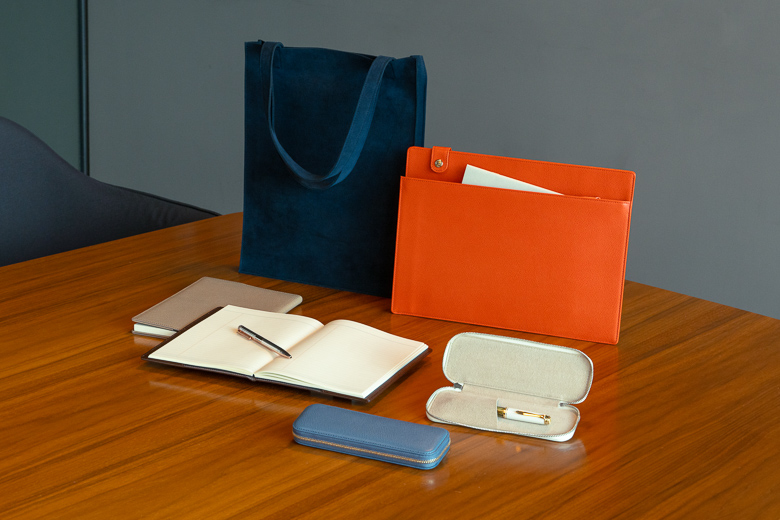 伊東屋　カラーチャート　トラベラーズポケット