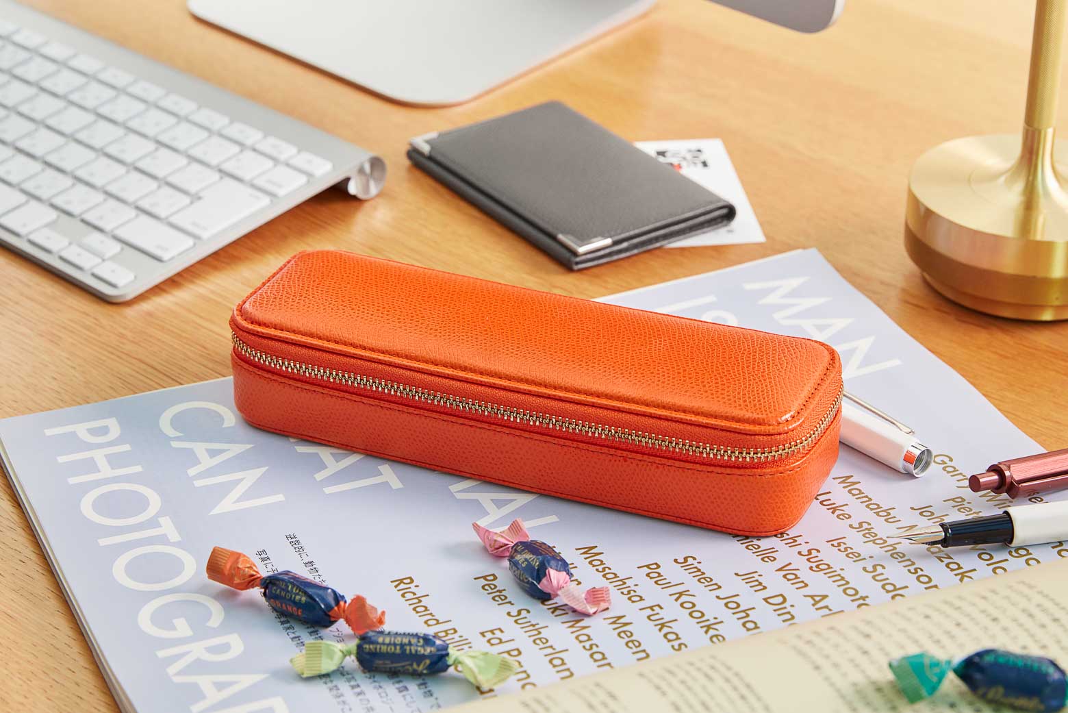 伊東屋　カラーチャート　ペンケース