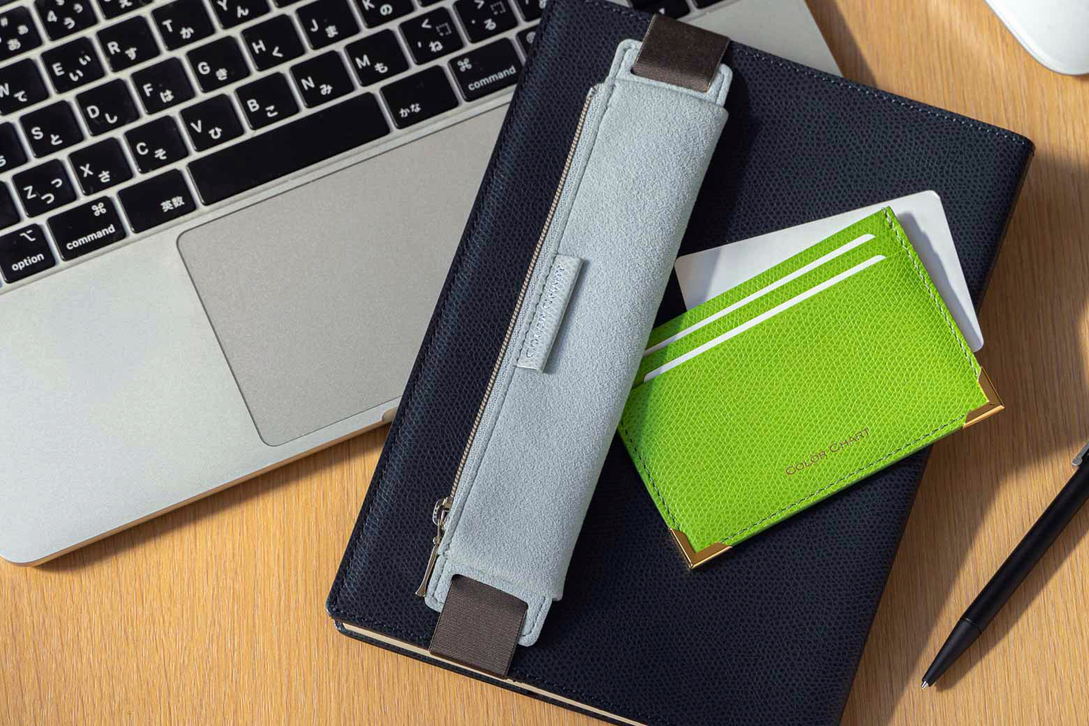 伊東屋　カラーチャート　ペンケース