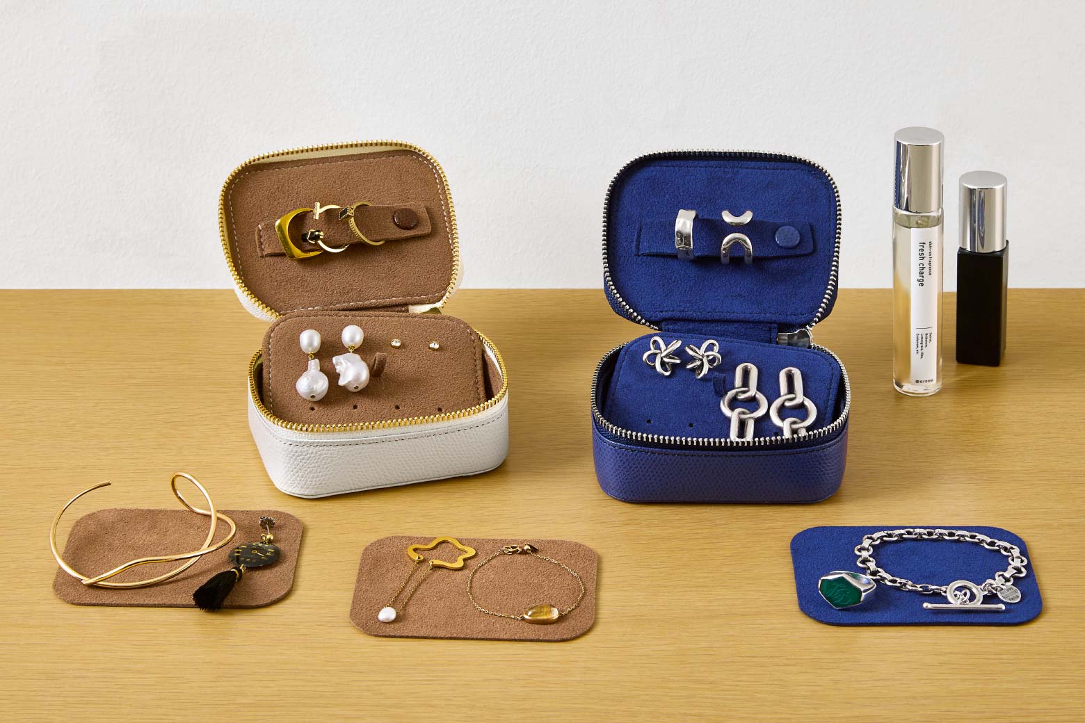 伊東屋　カラーチャート　外装のカラーとジュエリーの雰囲気を合わせた使い方