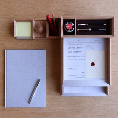 伊東屋　デスクトップステーショナリー