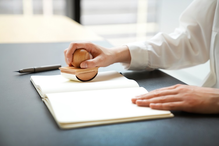 伊東屋　デスクトップステーショナリー