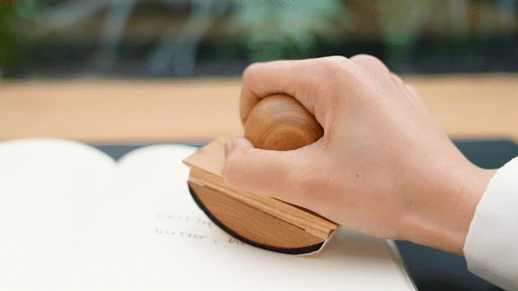 伊東屋　デスクトップステーショナリー