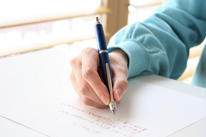 連載「引き出しの中は、わたしの世界」