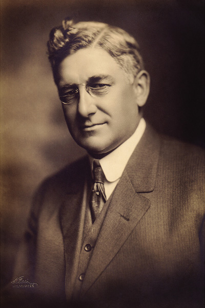 創業者ジョージ・サッフォード・パーカー