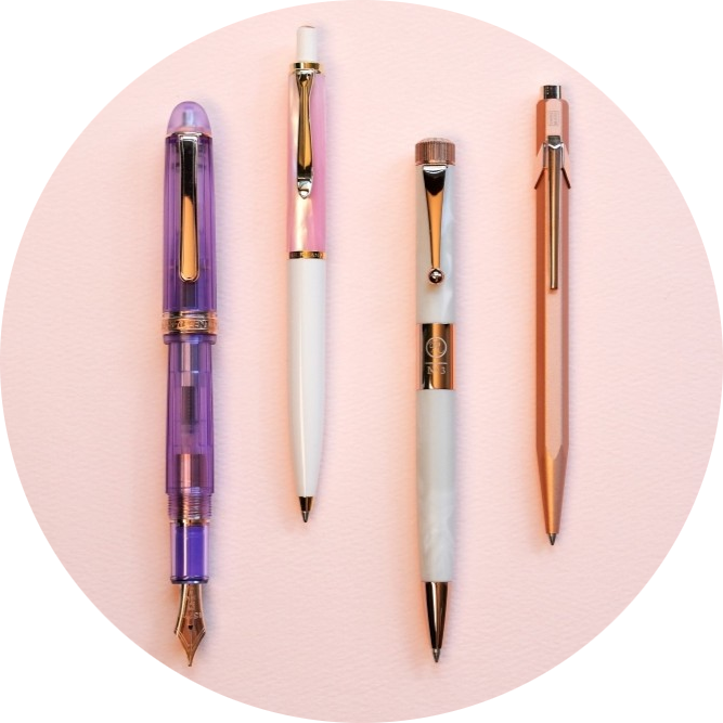 手元を彩る華やか筆記具